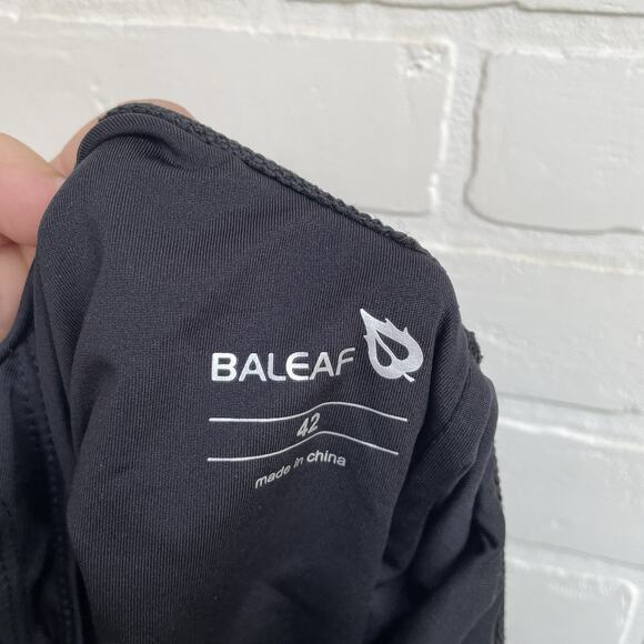 BALEAF Women's 42 Black Racerback One Piece Training Swimwear Bathing Suit 2XL - Picture 9 of 9